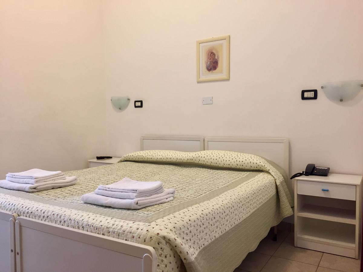 Hotel Aquila Azzurra Rimini Extérieur photo